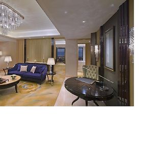Grand Deluxe Twin Room River View