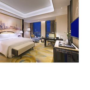 Executive King Room